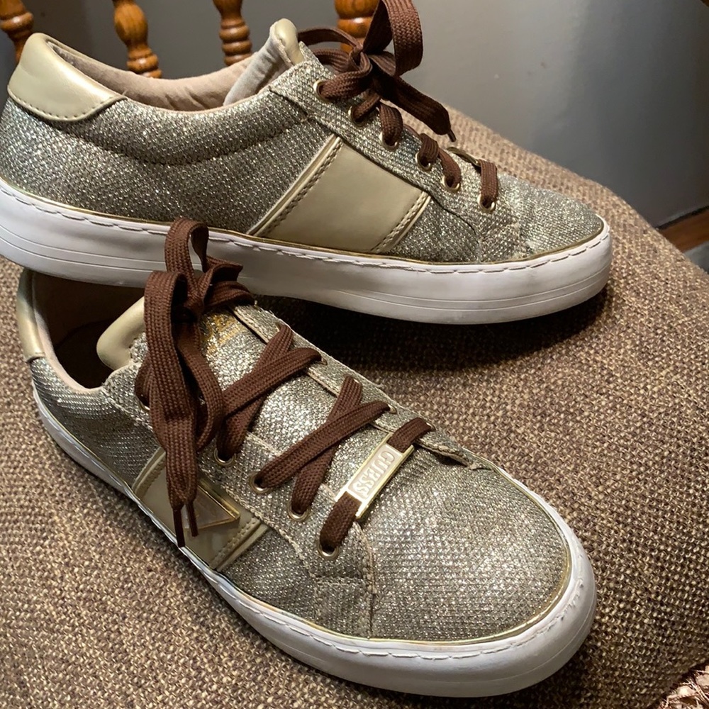 Guess sparkle sneakers sz 8